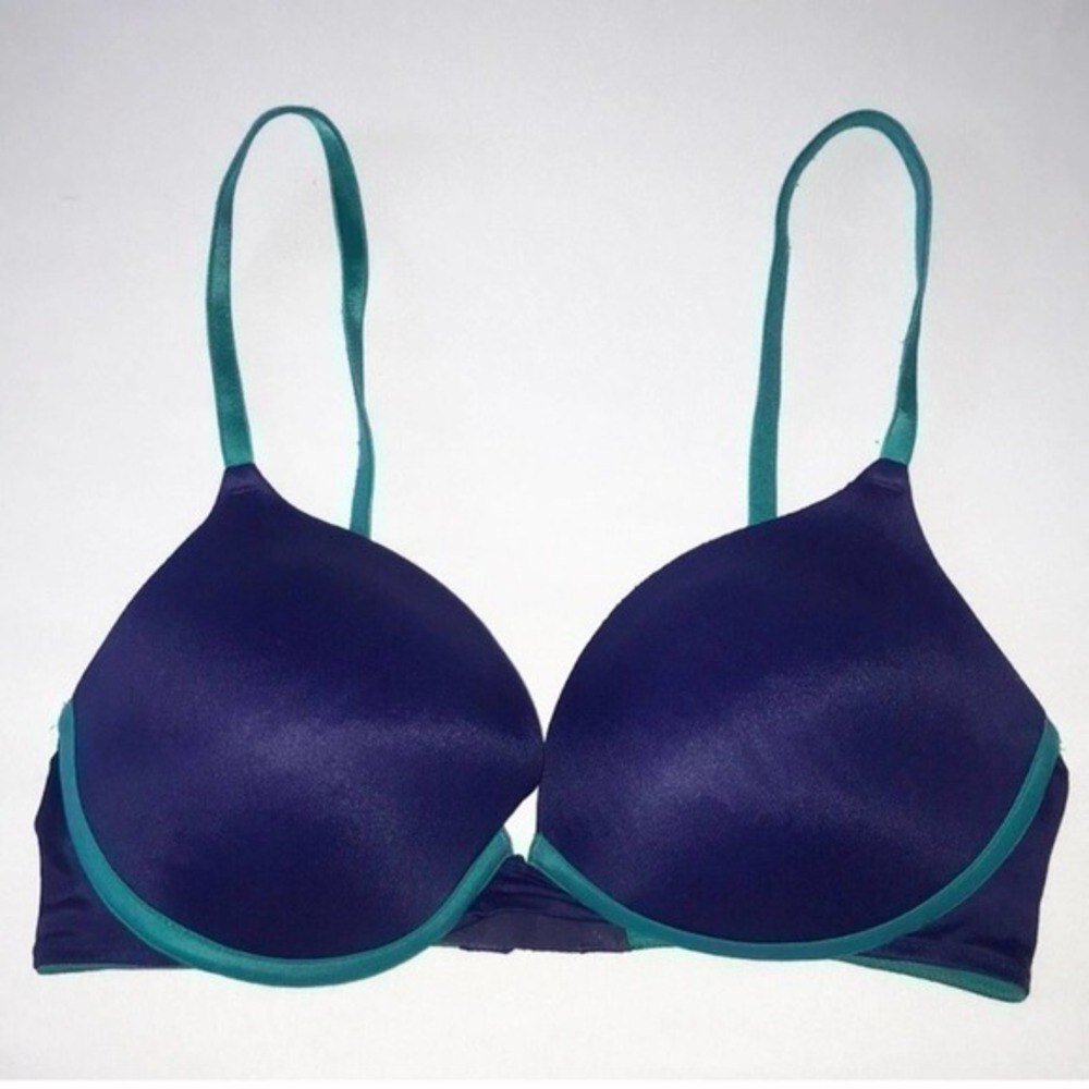 PINK Victoria’s Secret Purple Aqua Bra